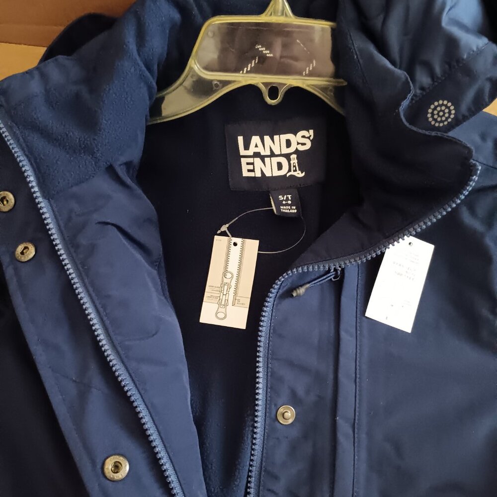 NWT Land's End Navy Blue Squall Nylon Hooded Waterproof and Windproof Jacket